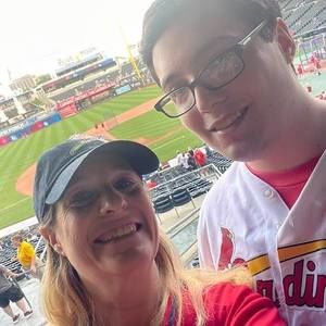 Meet your Posher, Jaime